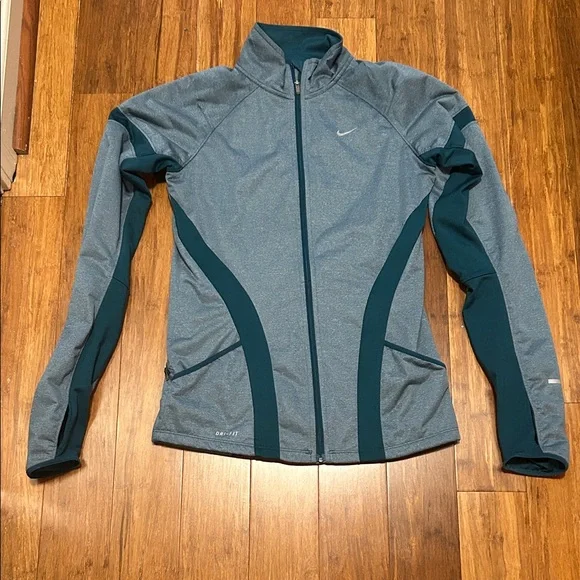 Nike Women's Gray and Teal Jacket - Picture 2 of 12